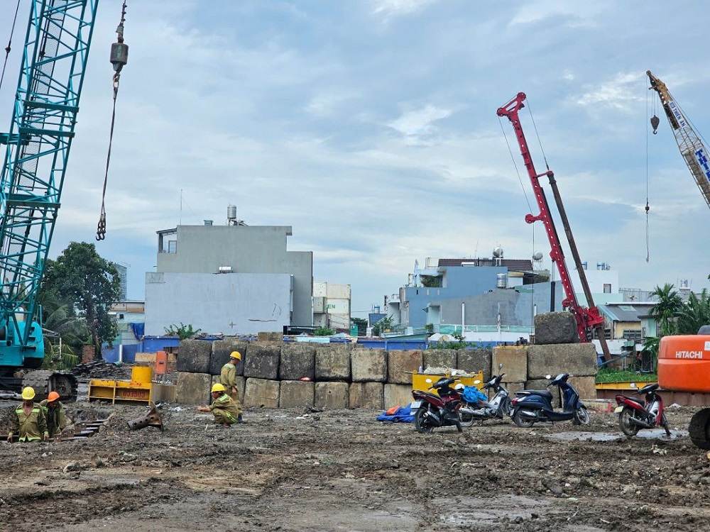 Tiến độ dự án A&T Saigon Riverside cập nhật mới nhất 6 Tiến độ dự án A&T Saigon Riverside, máy móc đang tiến hành thi công rất nhanh