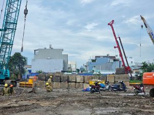 Tiến độ dự án A&T Saigon Riverside, máy móc đang tiến hành thi công rất nhanh